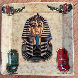 Mask of Tutankhamun Plate